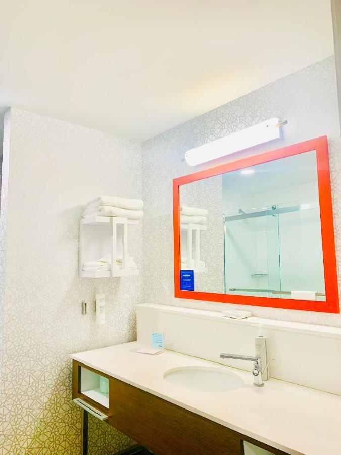 Hampton By Hilton Cobourg Hotel 3*