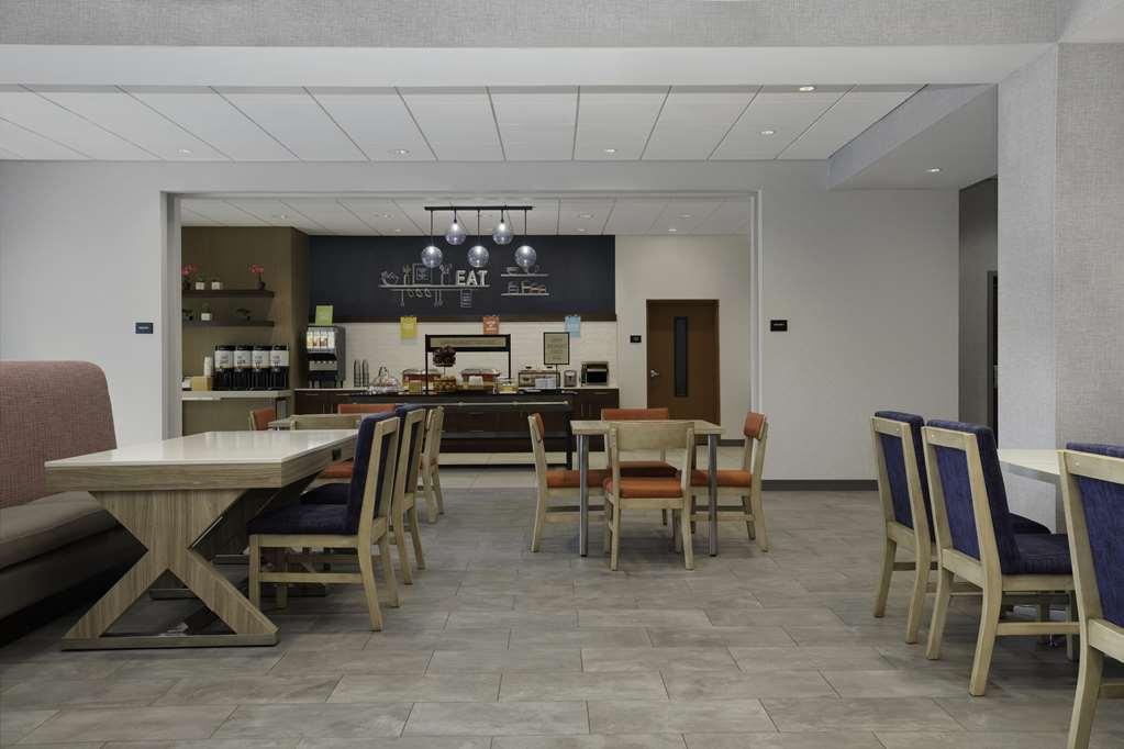Hotel Hampton By Hilton Cobourg 3*